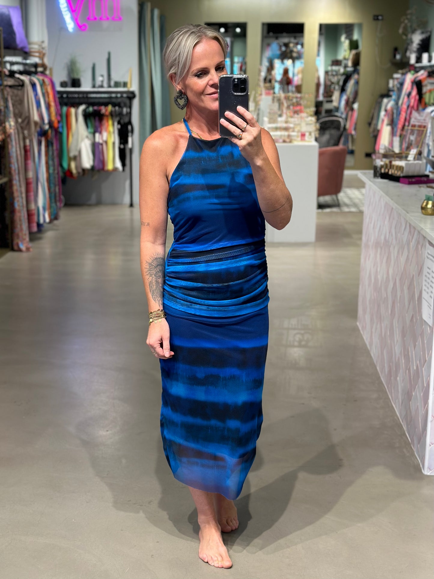 Mesh halter dress kobalt blauw