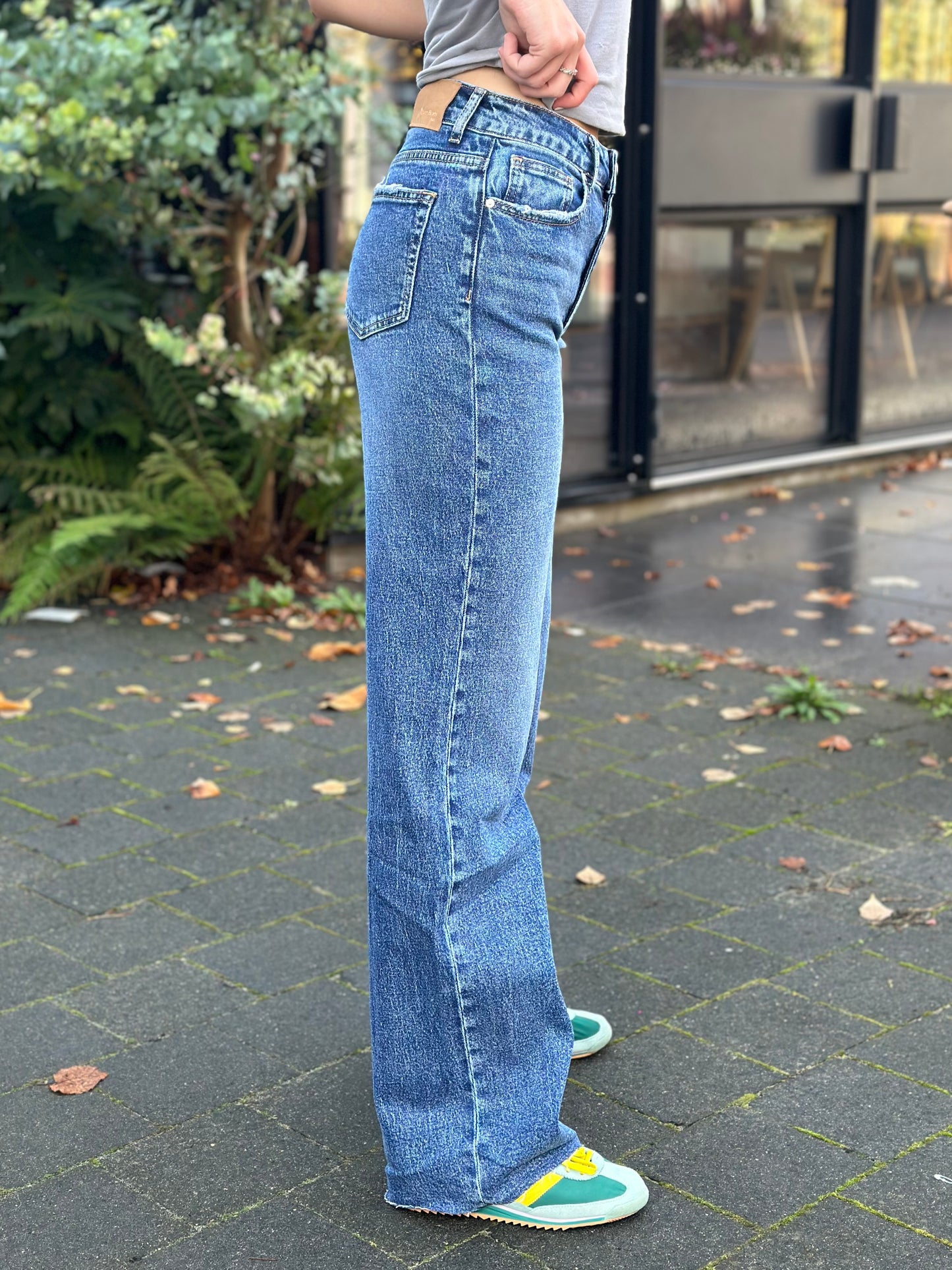 Queen Hearts - Tall wide leg jeans blauw