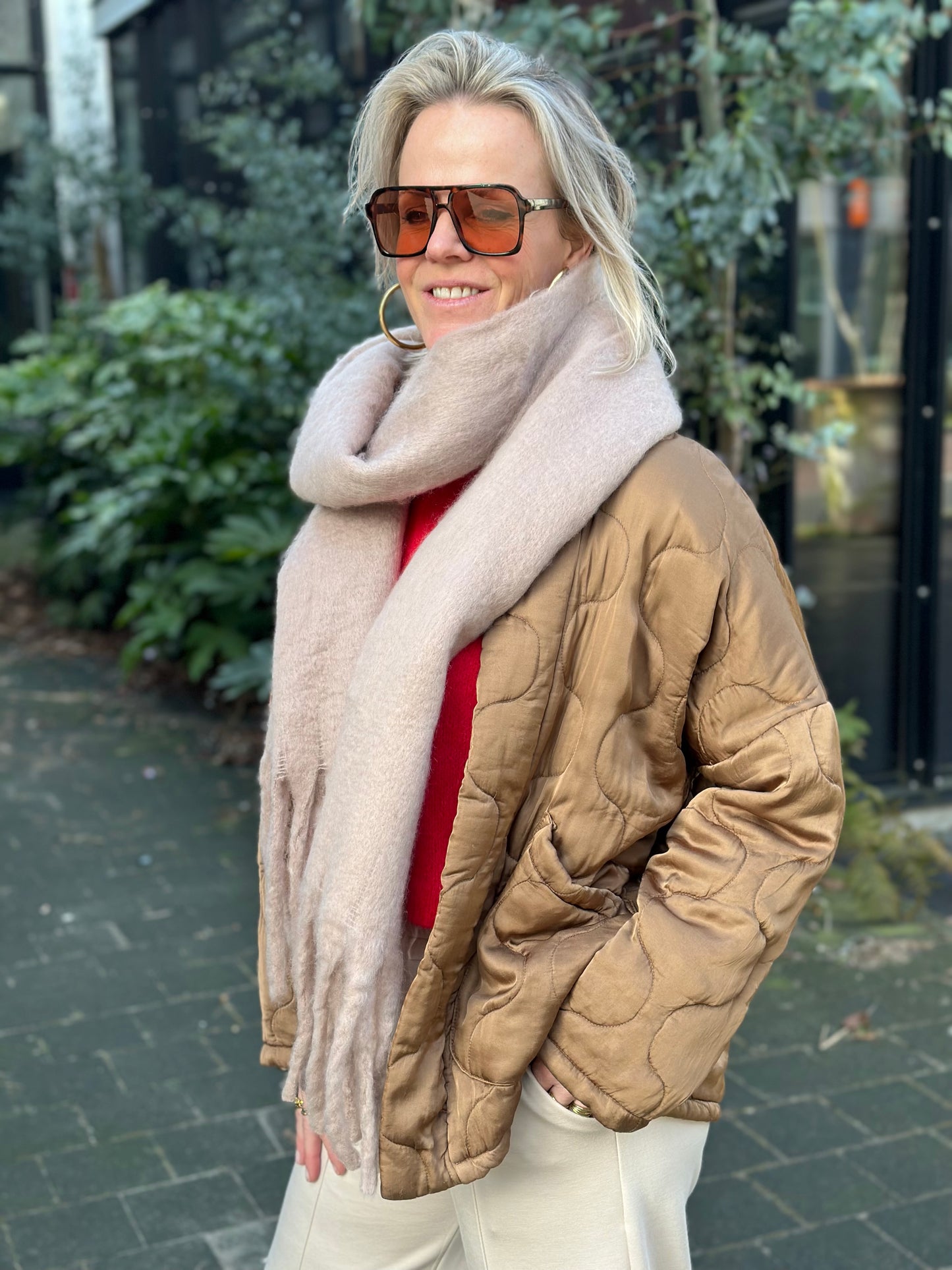 Warme sjaal beige