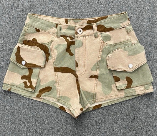 Camouflage short