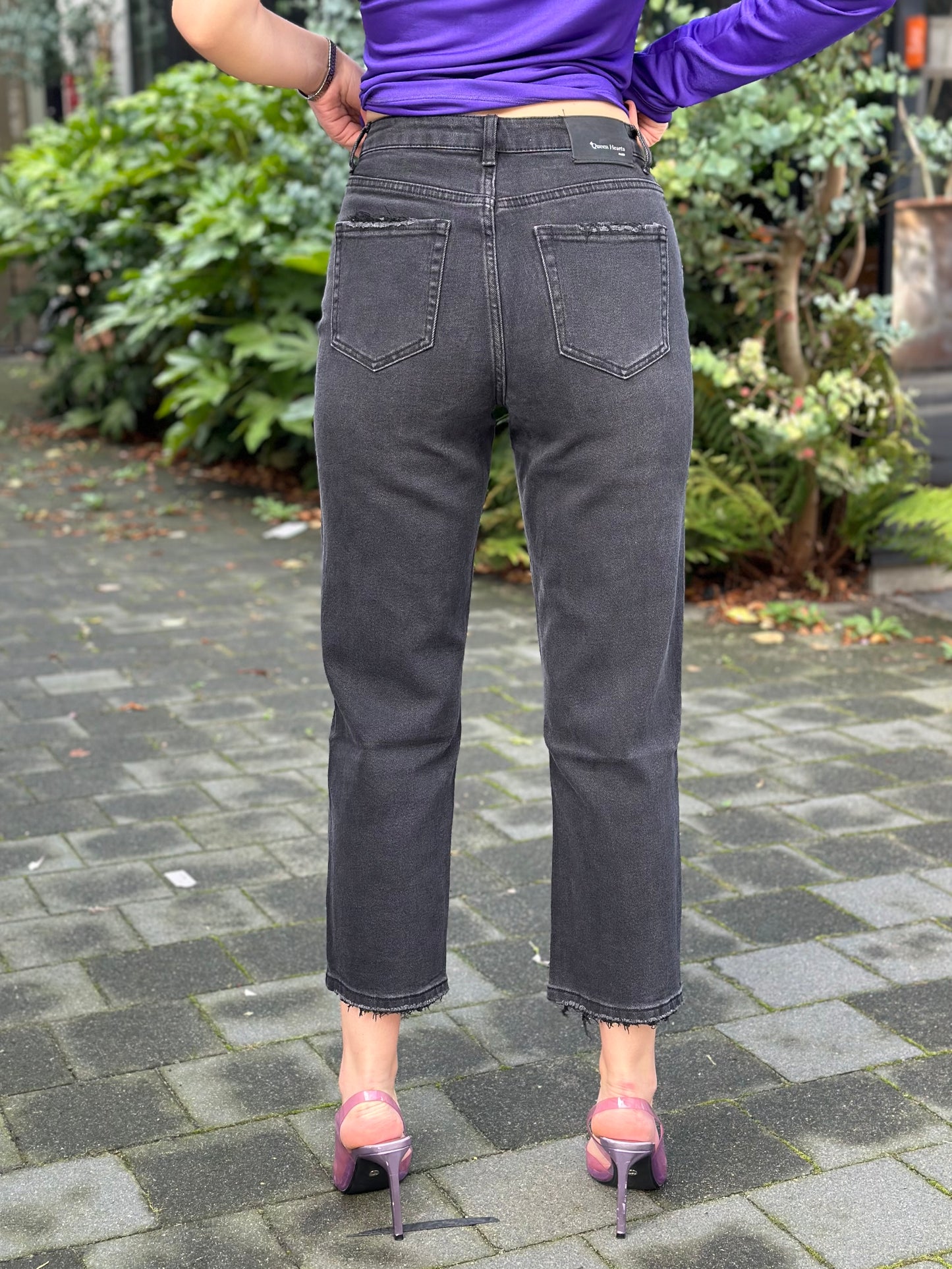Mom fit jeans black Queen Hearts