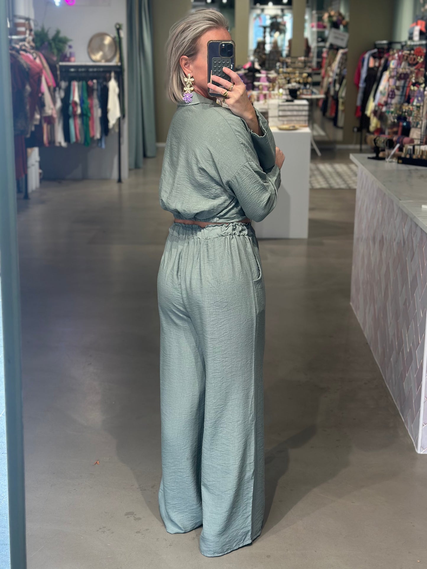 Tweedelige set broek en top soft green/grey