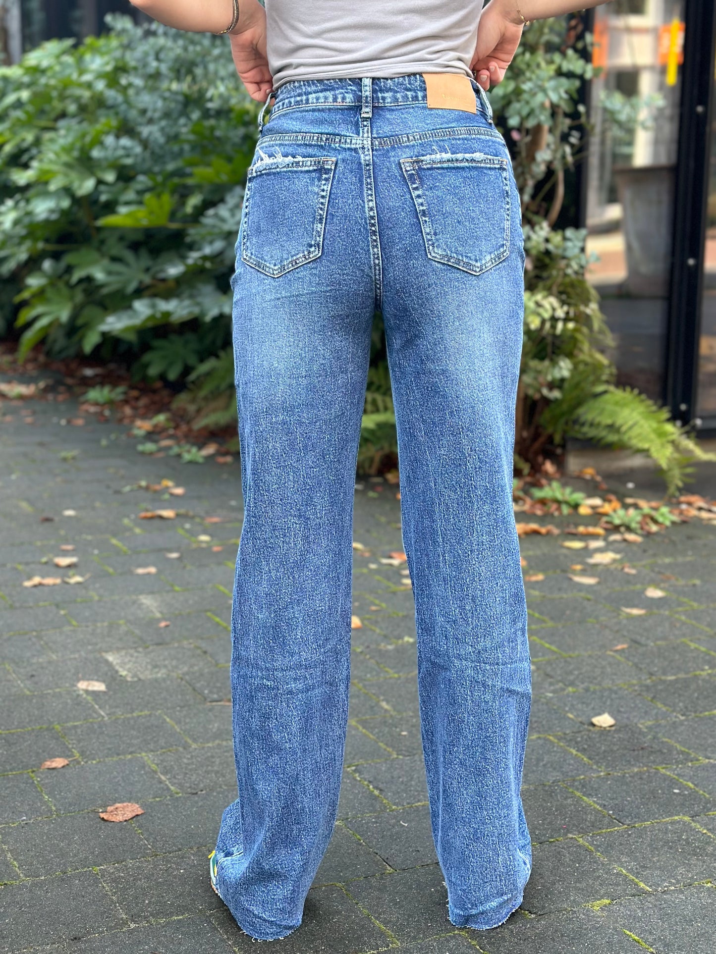 Queen Hearts - Tall wide leg jeans blauw