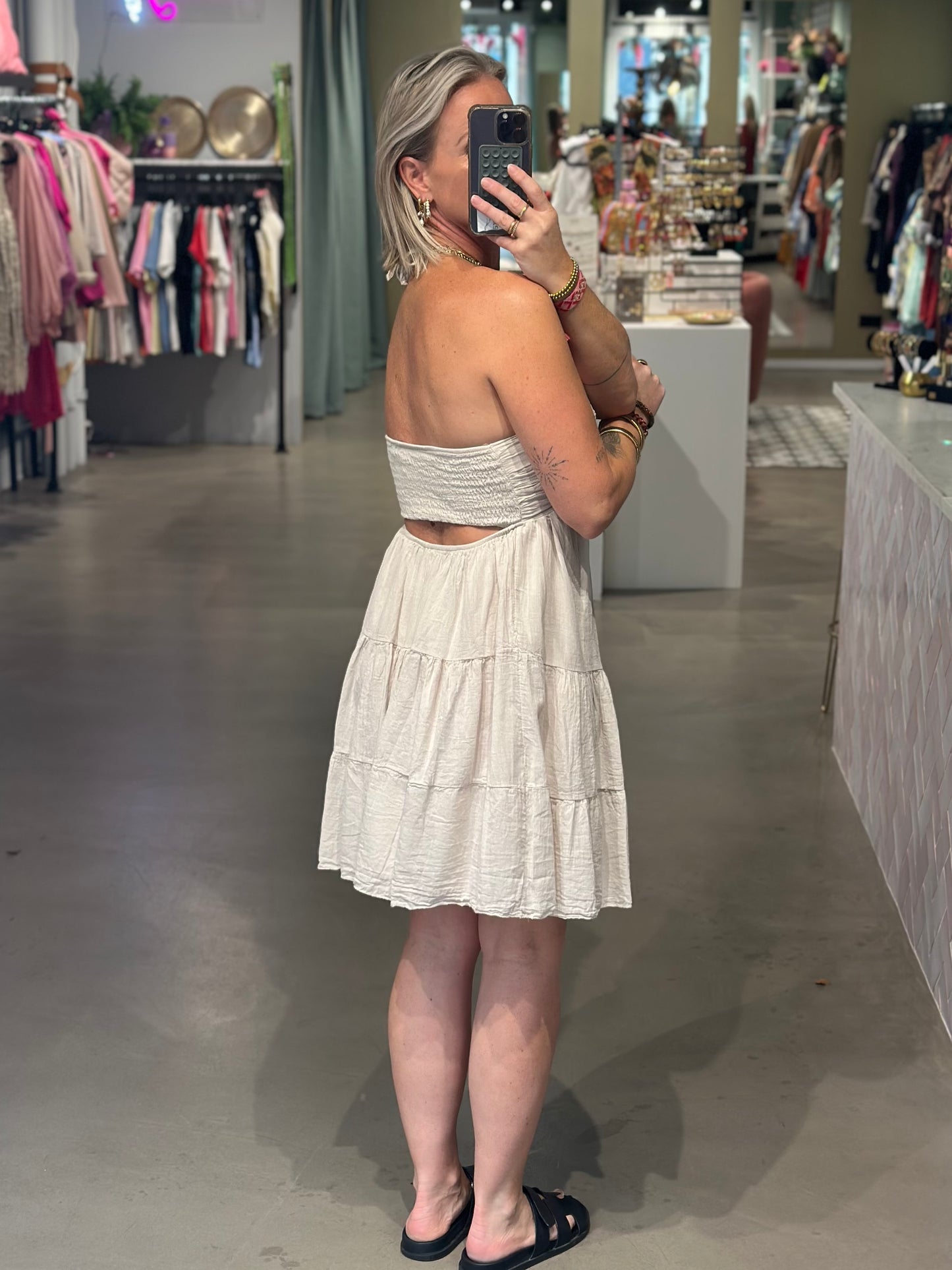 Lovely Dress kort beige