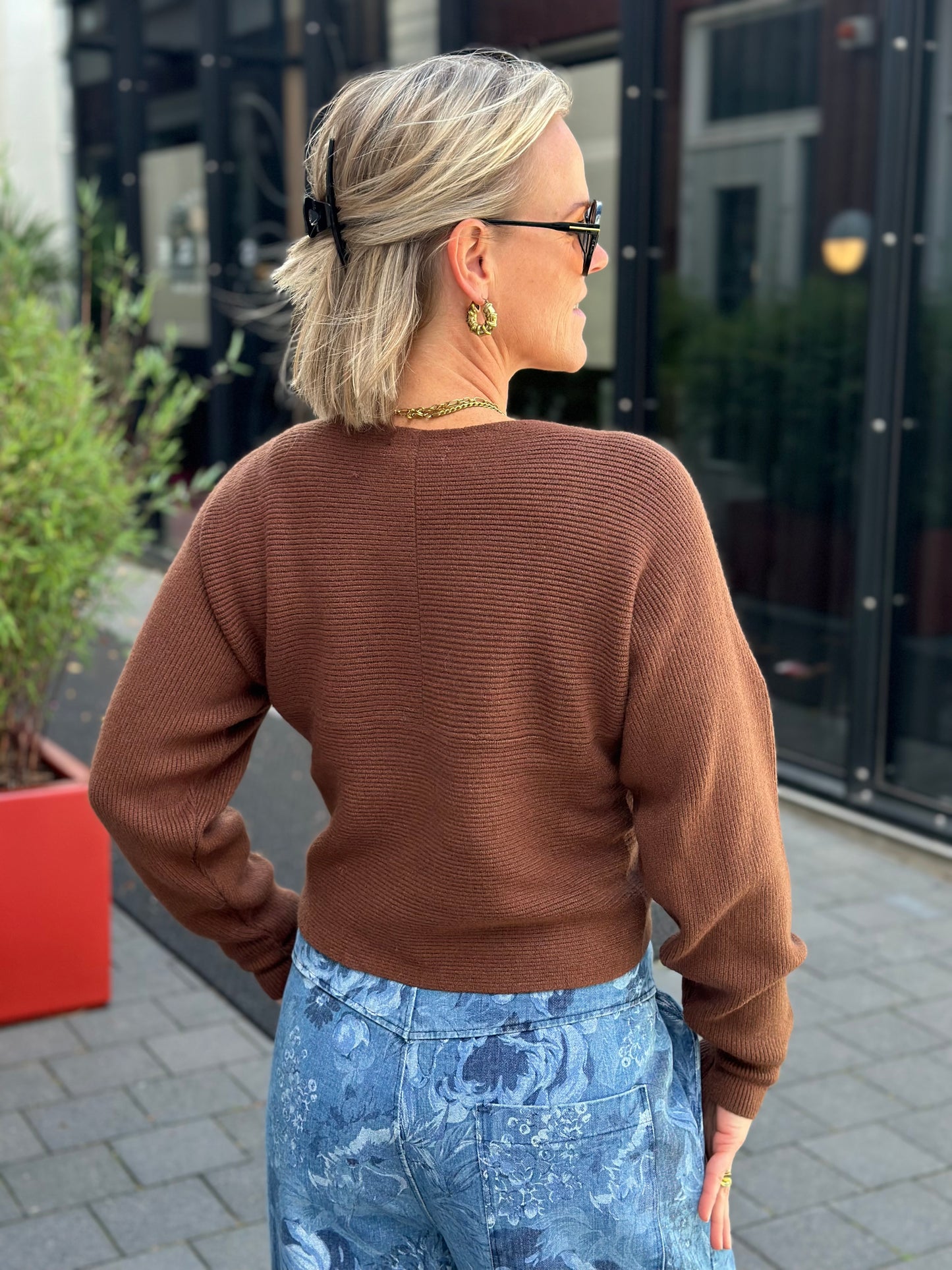 Soft Cropped cross trui bruin
