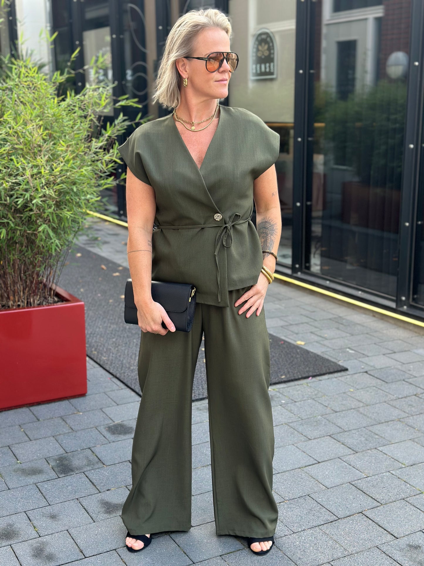 Tweedelige set broek en gilet khaki