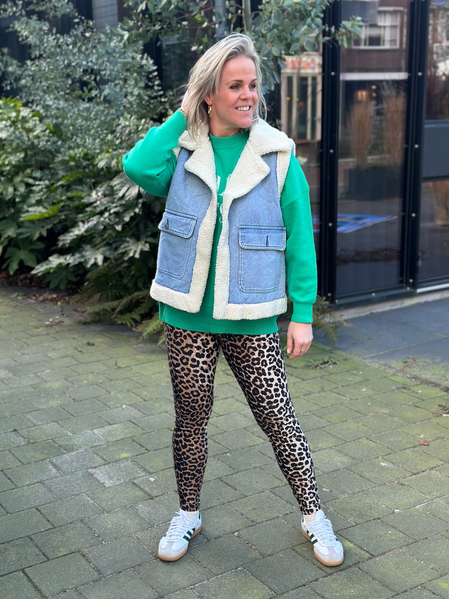 travel legging leopard