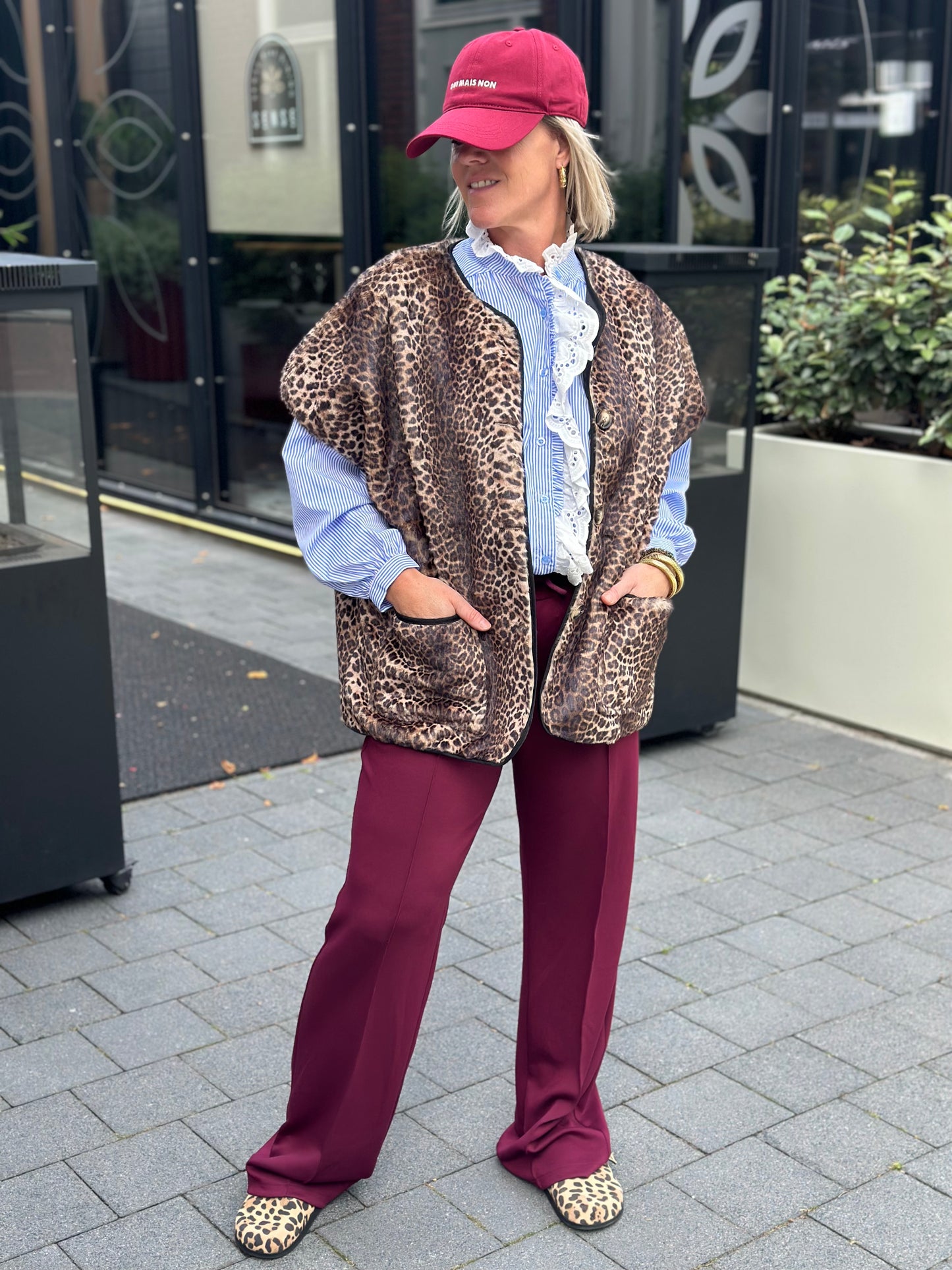 Furry oversized bodywarmer Leopard