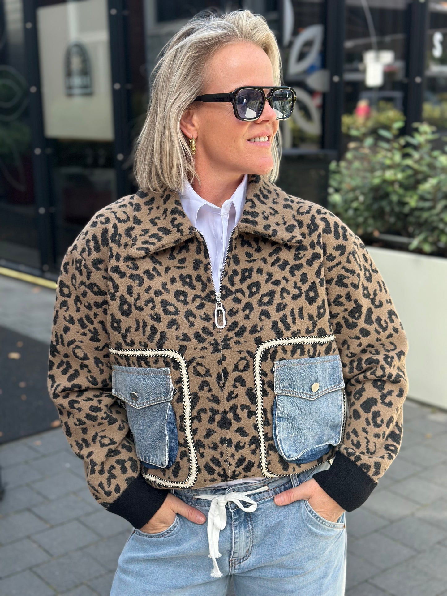 Leopard vest met jeans pockets
