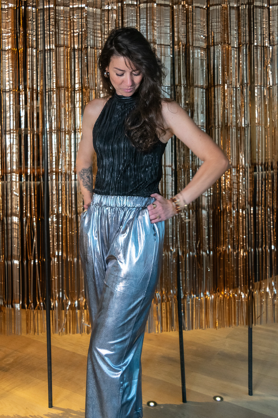 Metallic jogger pants gun silver