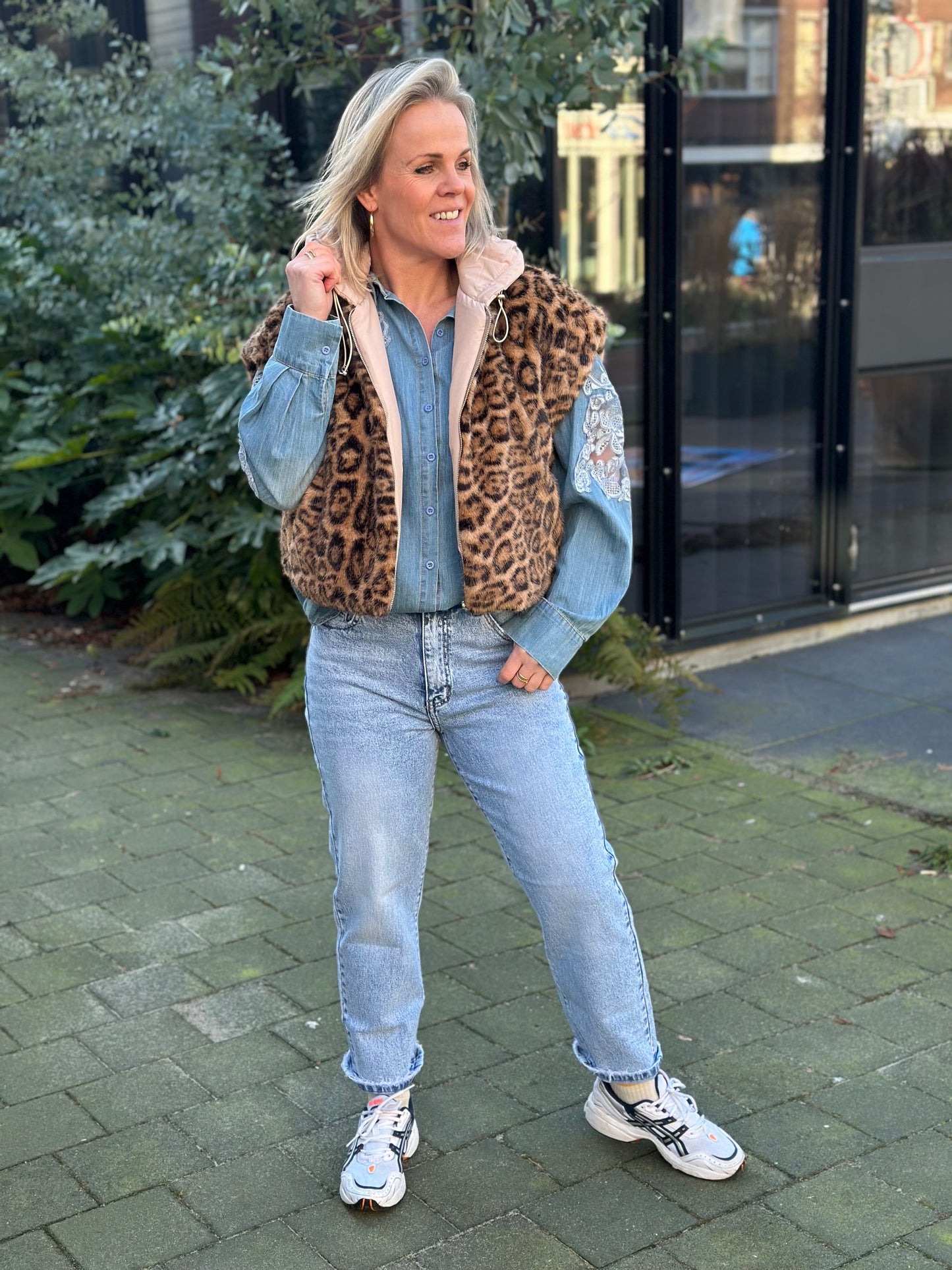 Furry Leopard bodywarmer dubbelzijdig
