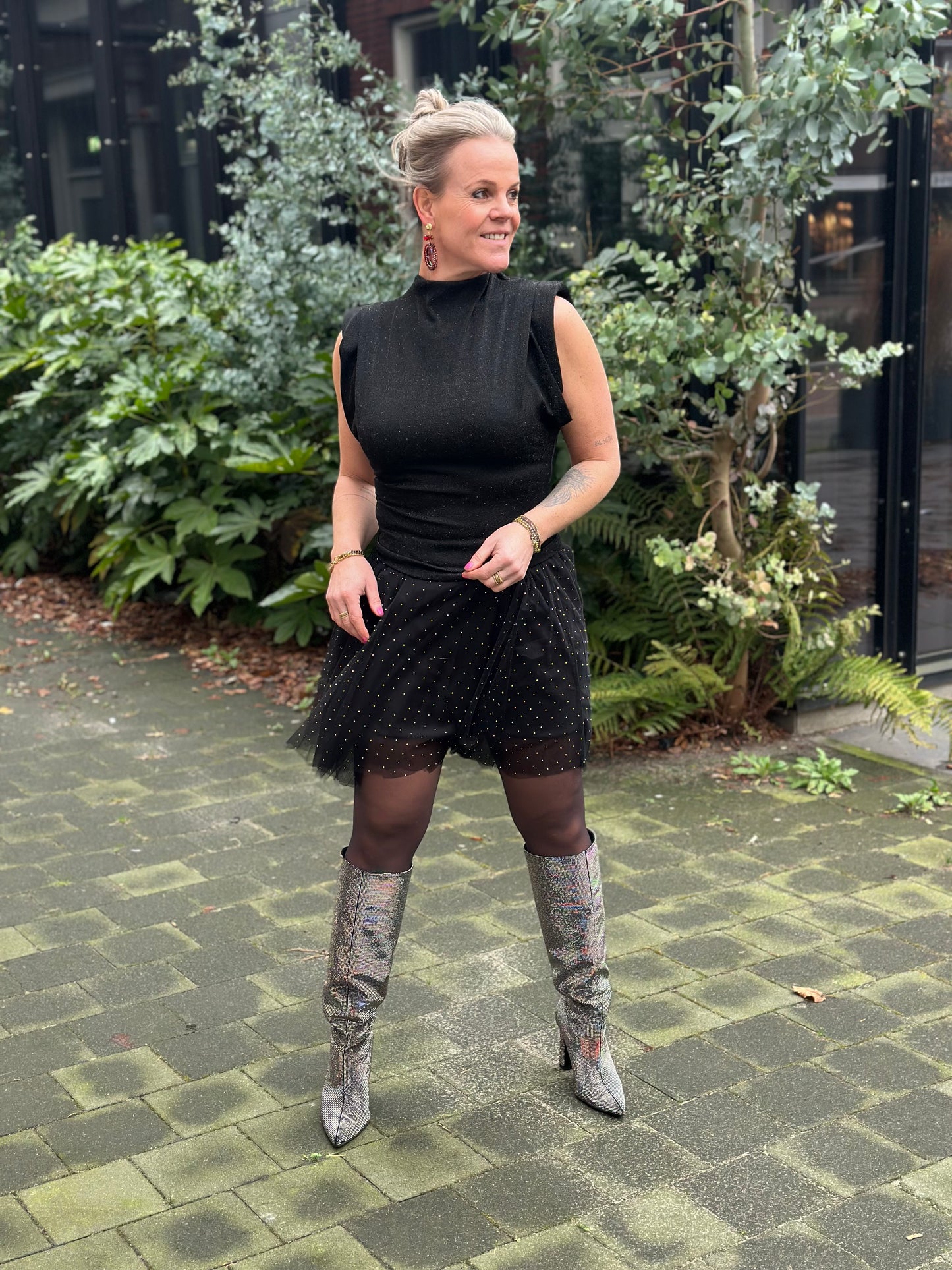 Korte tulle strass rok zwart