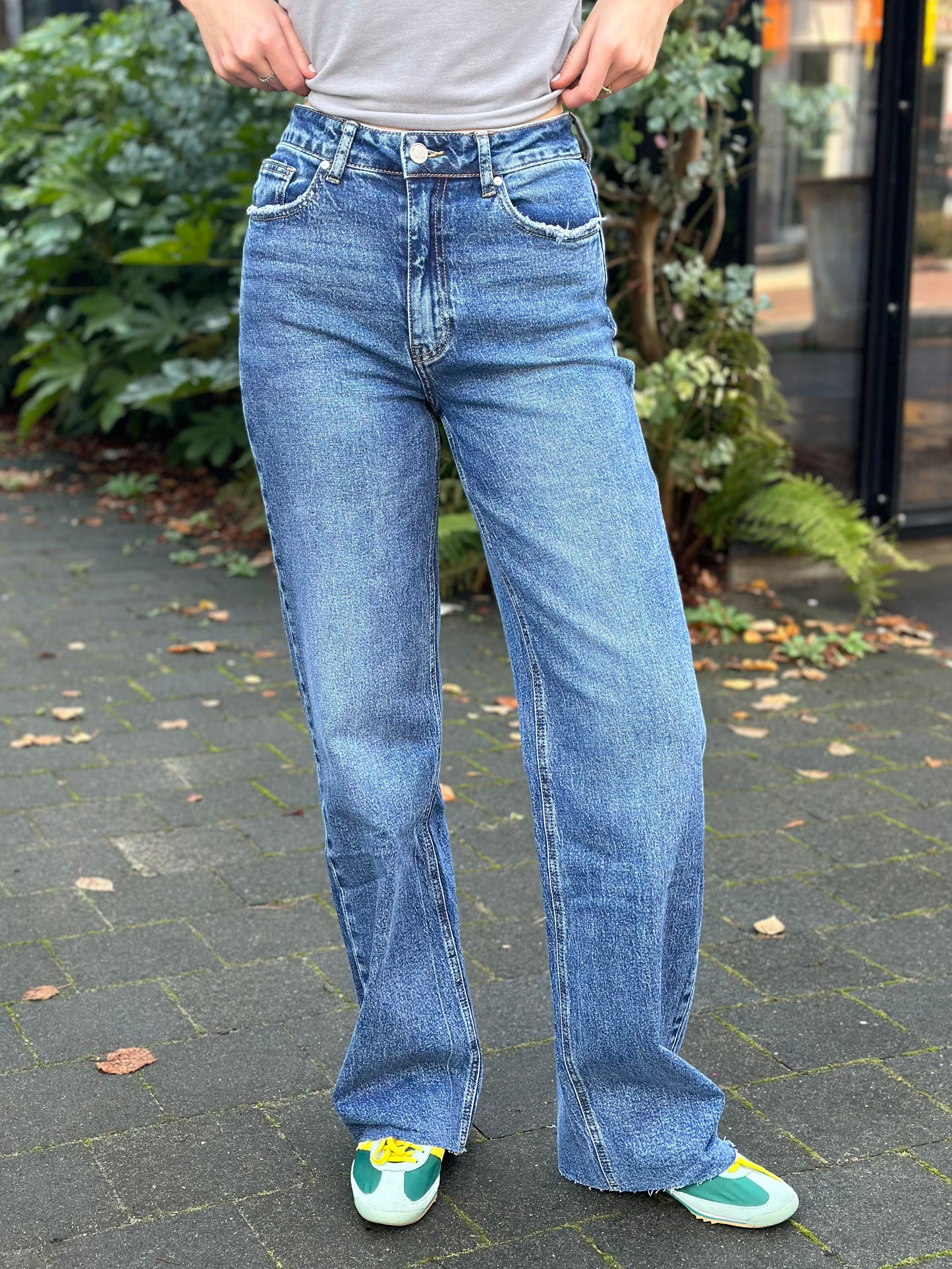 Queen Hearts - Tall wide leg jeans blauw