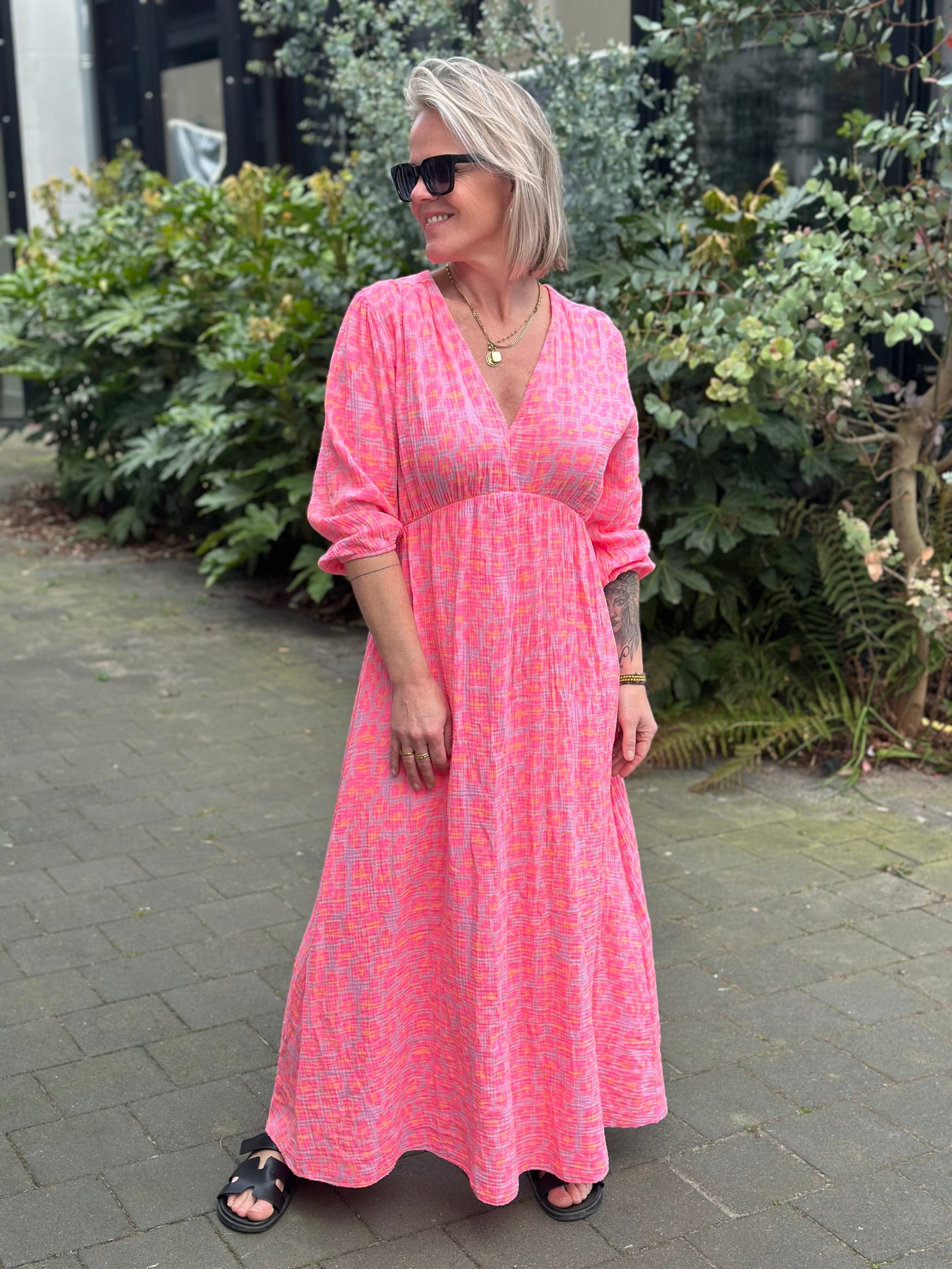 wafel maxi jurk lonni neon roze