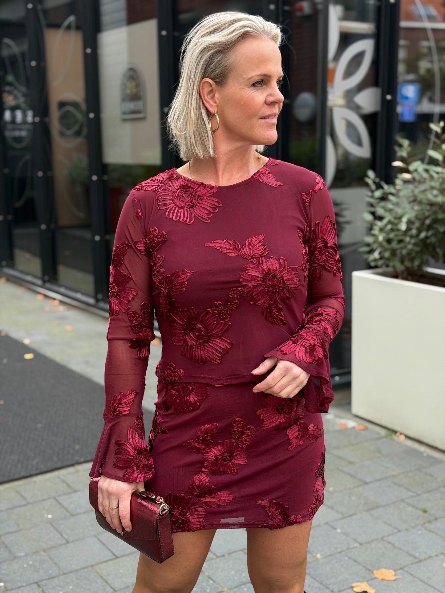 Tweedelige set rokje en top bordeaux