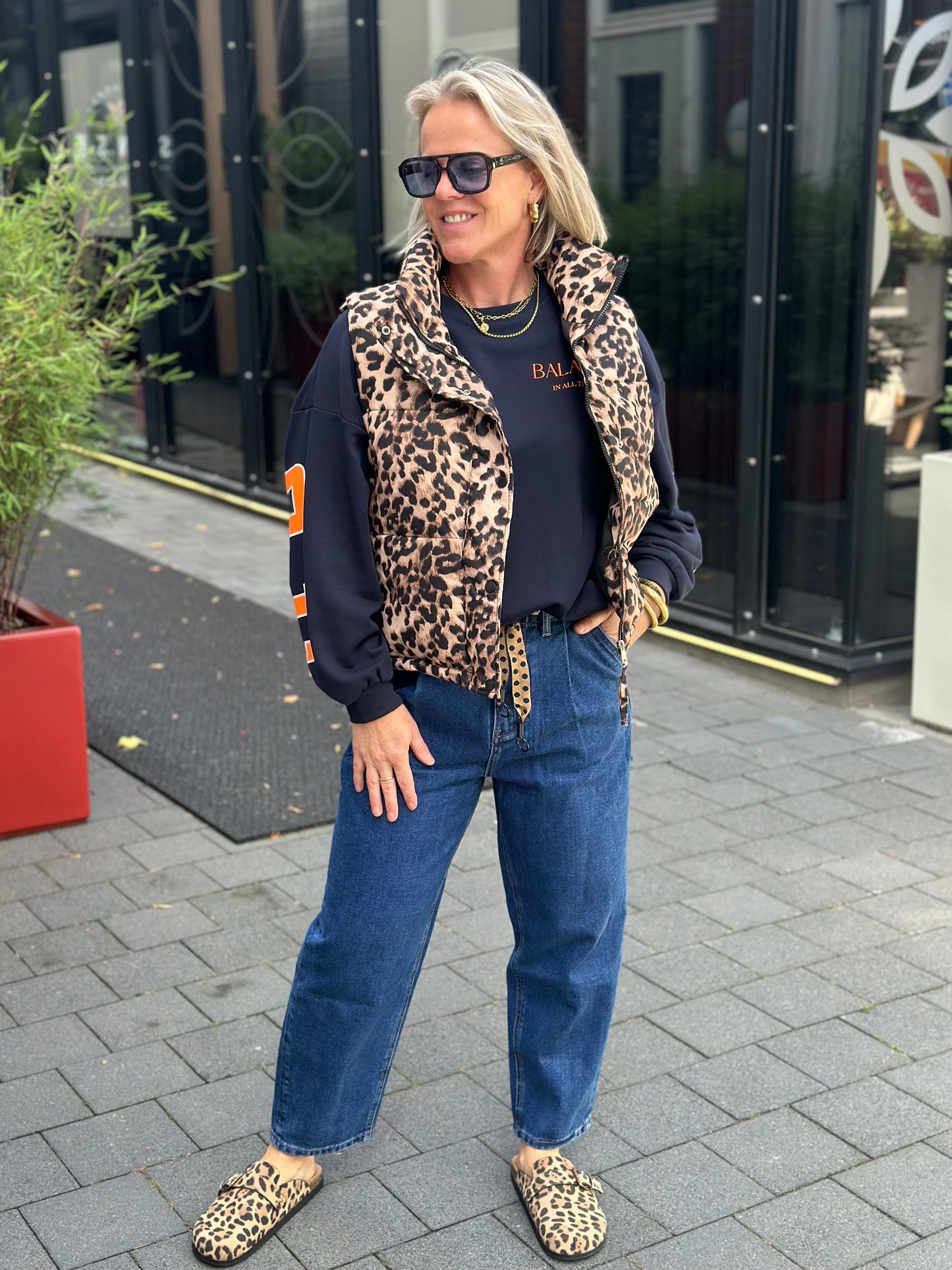 Leopard bodywarmer