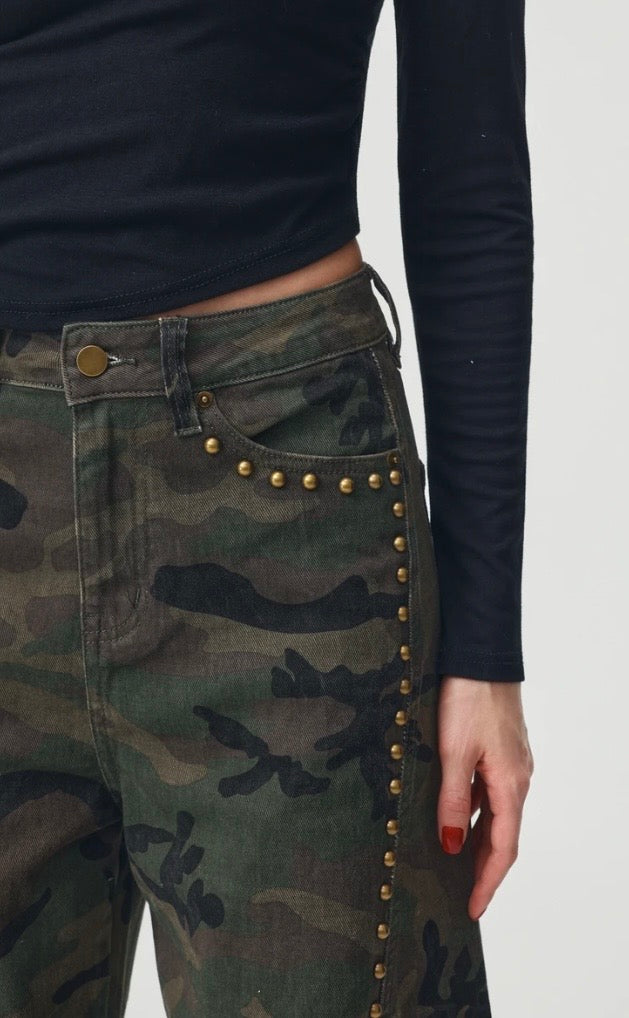 Barrel Jeans studs Camo