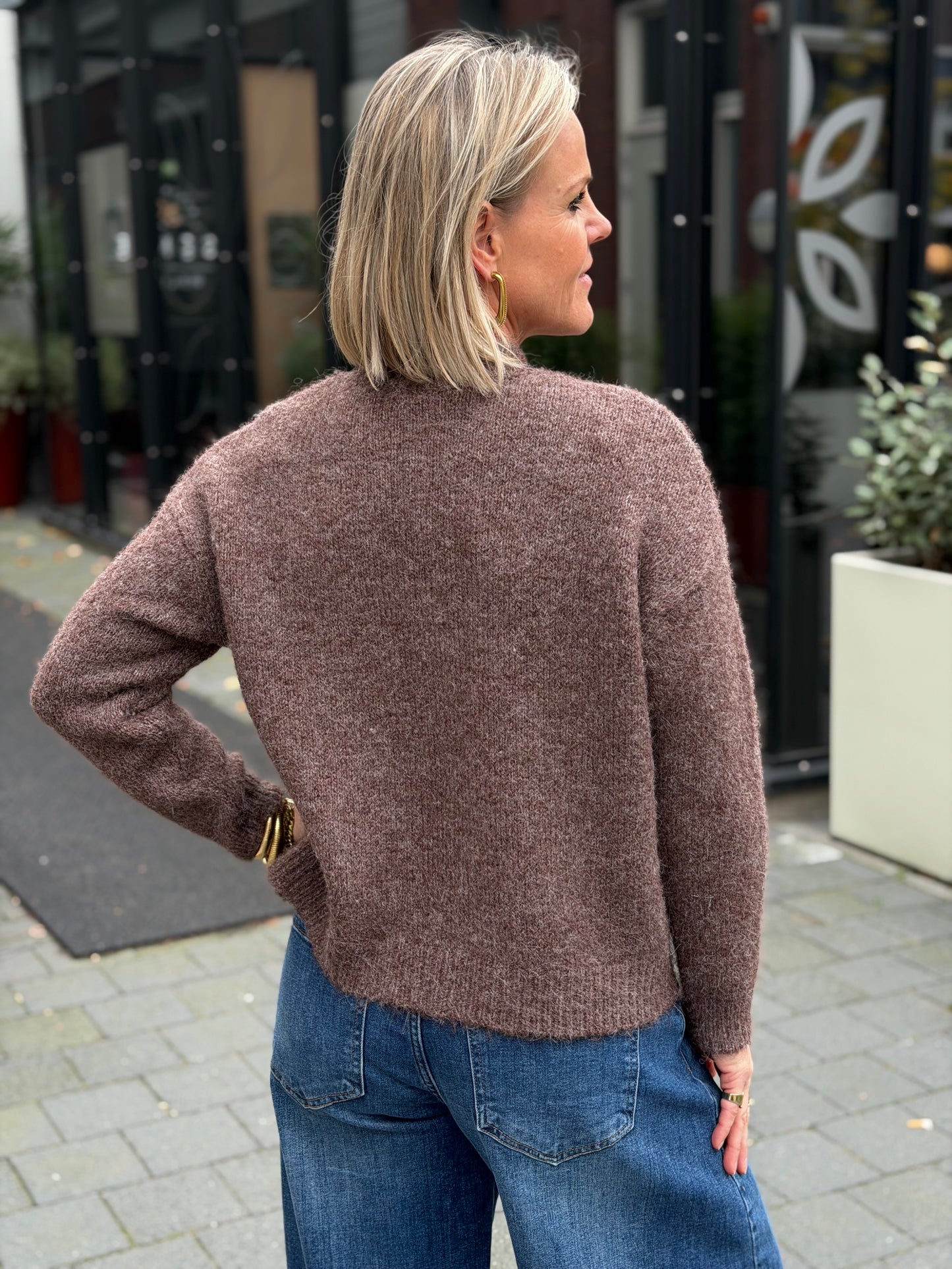 Bruin melee trui Mya