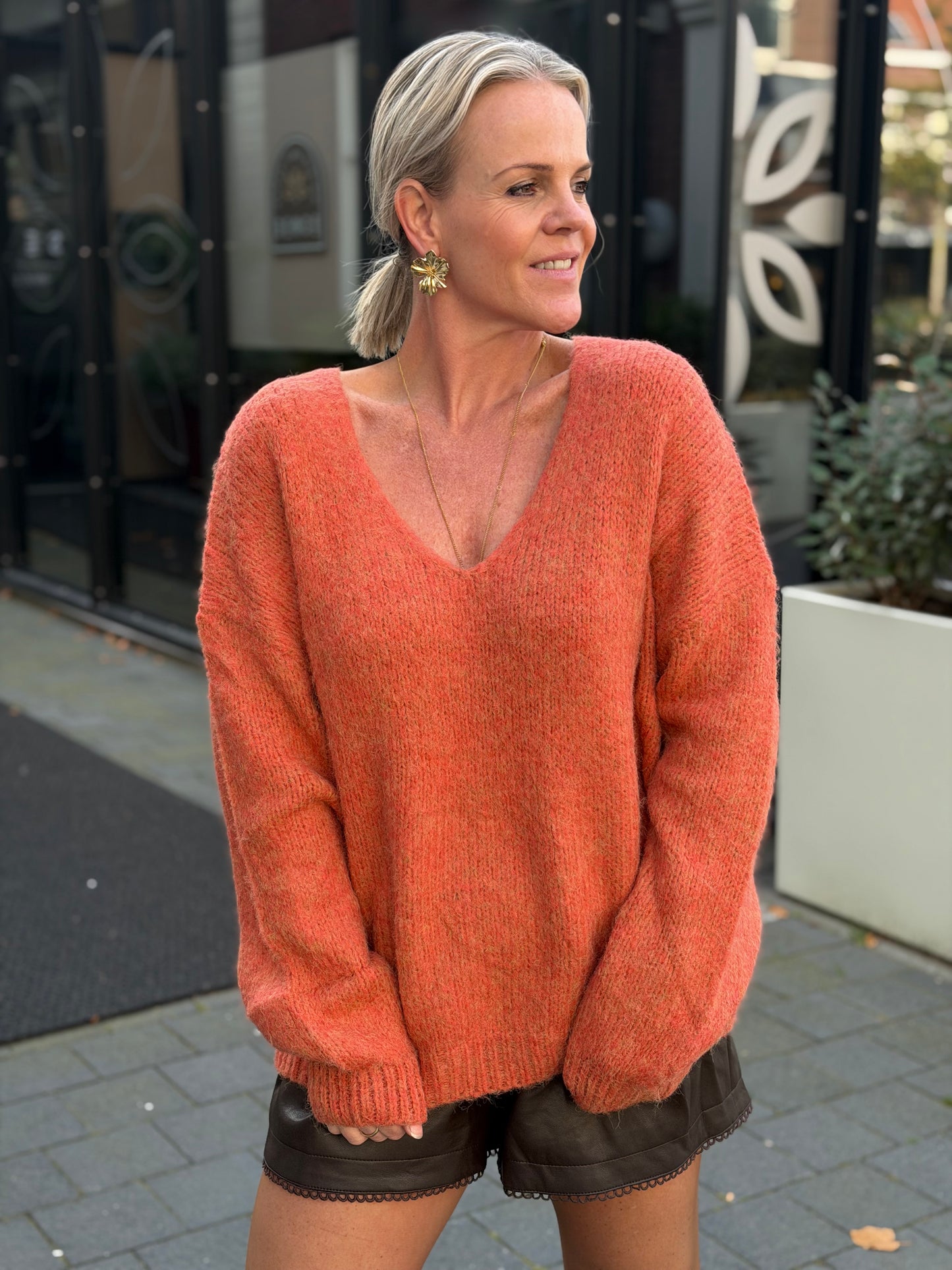 Vhals trui lang oranje melee