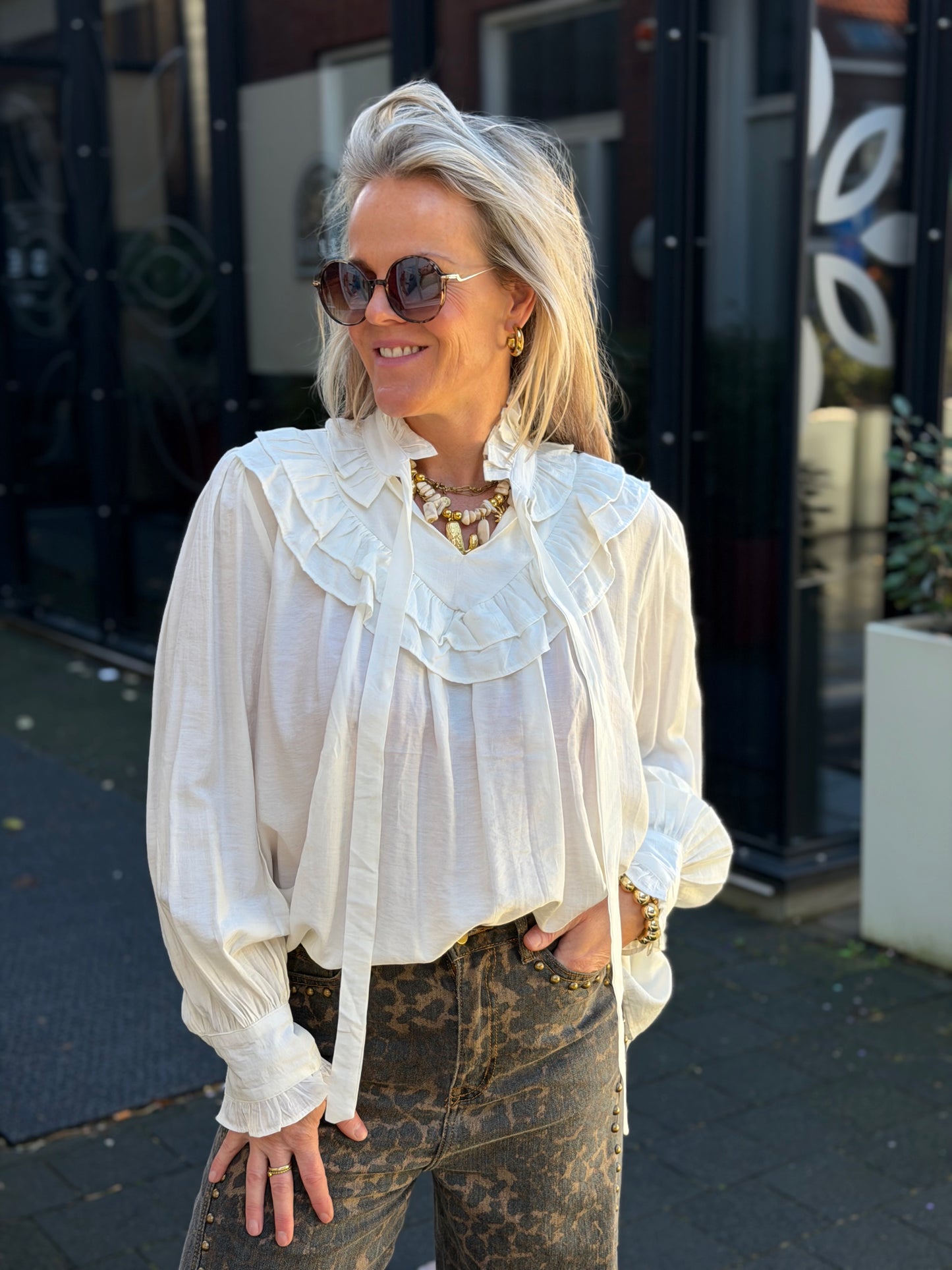 Volant blouse ecru