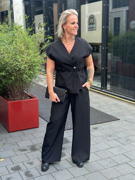 Tweedelige set broek en gilet zwart