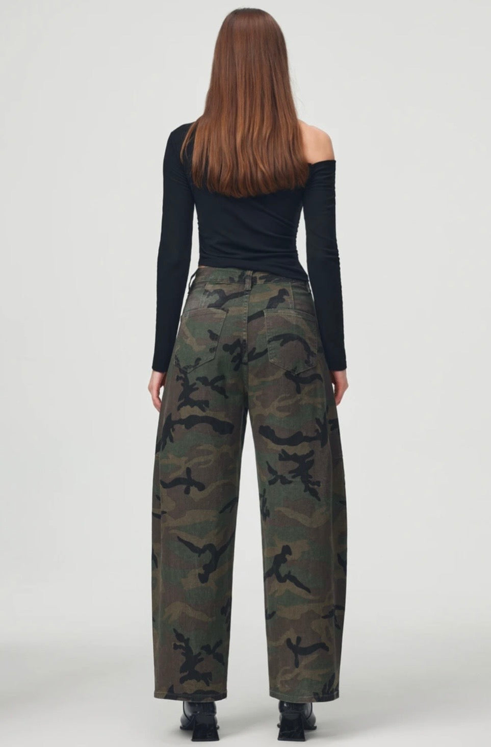 Barrel Jeans studs camo