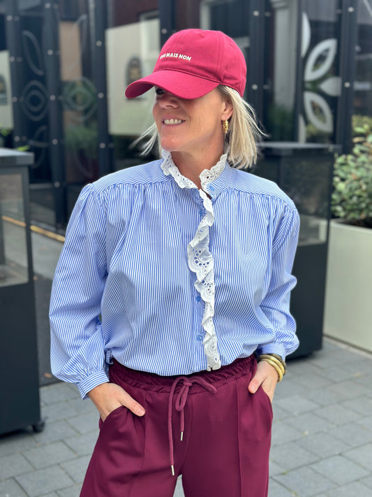 Stripe blouse met volant kant