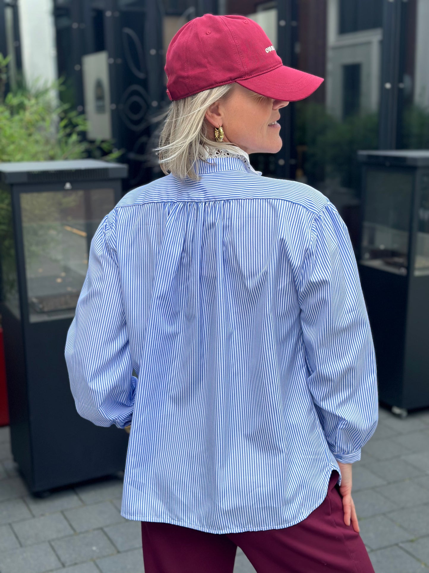 Stripe blouse met volant kant