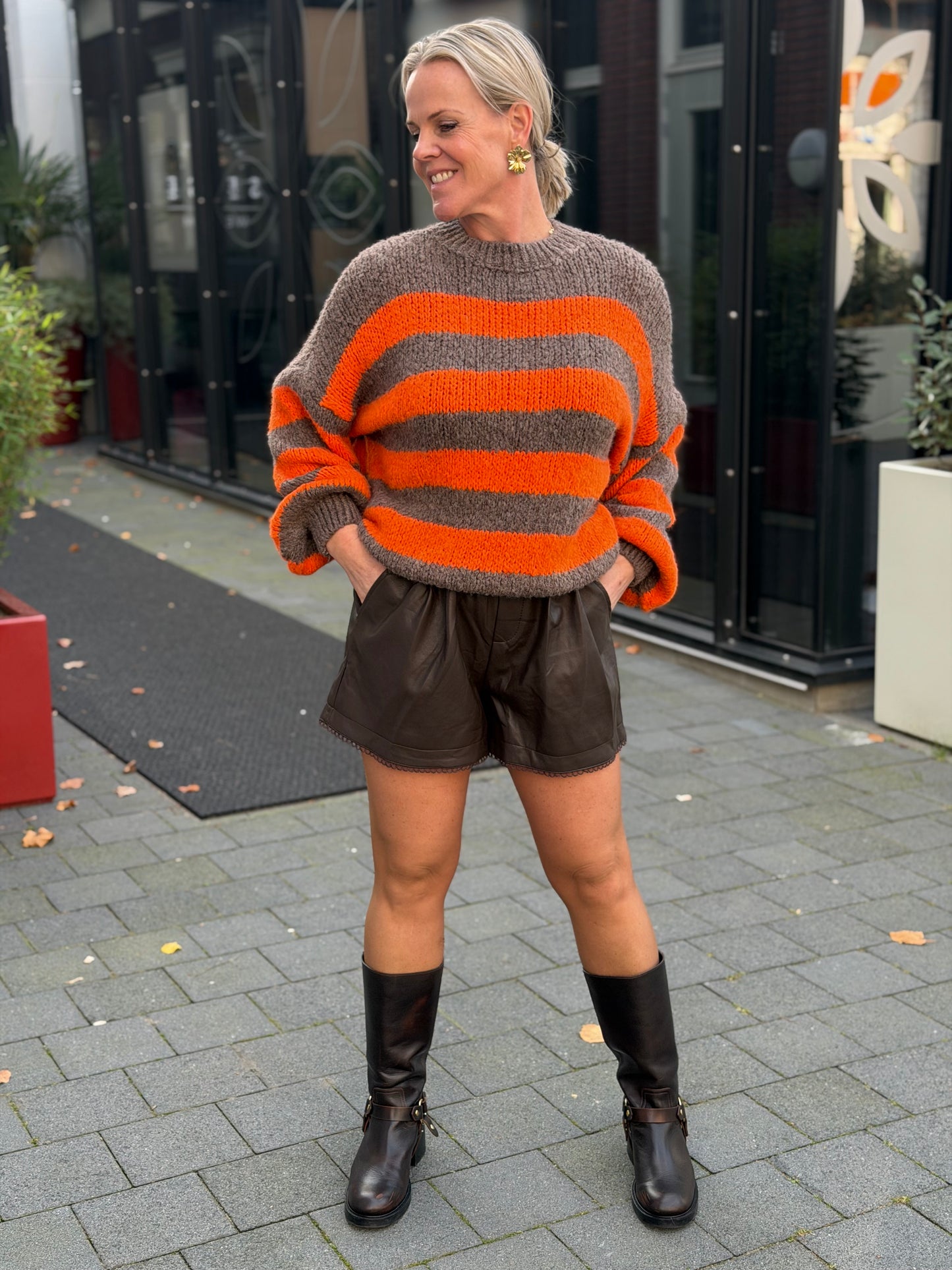 Fake Leather short bruin