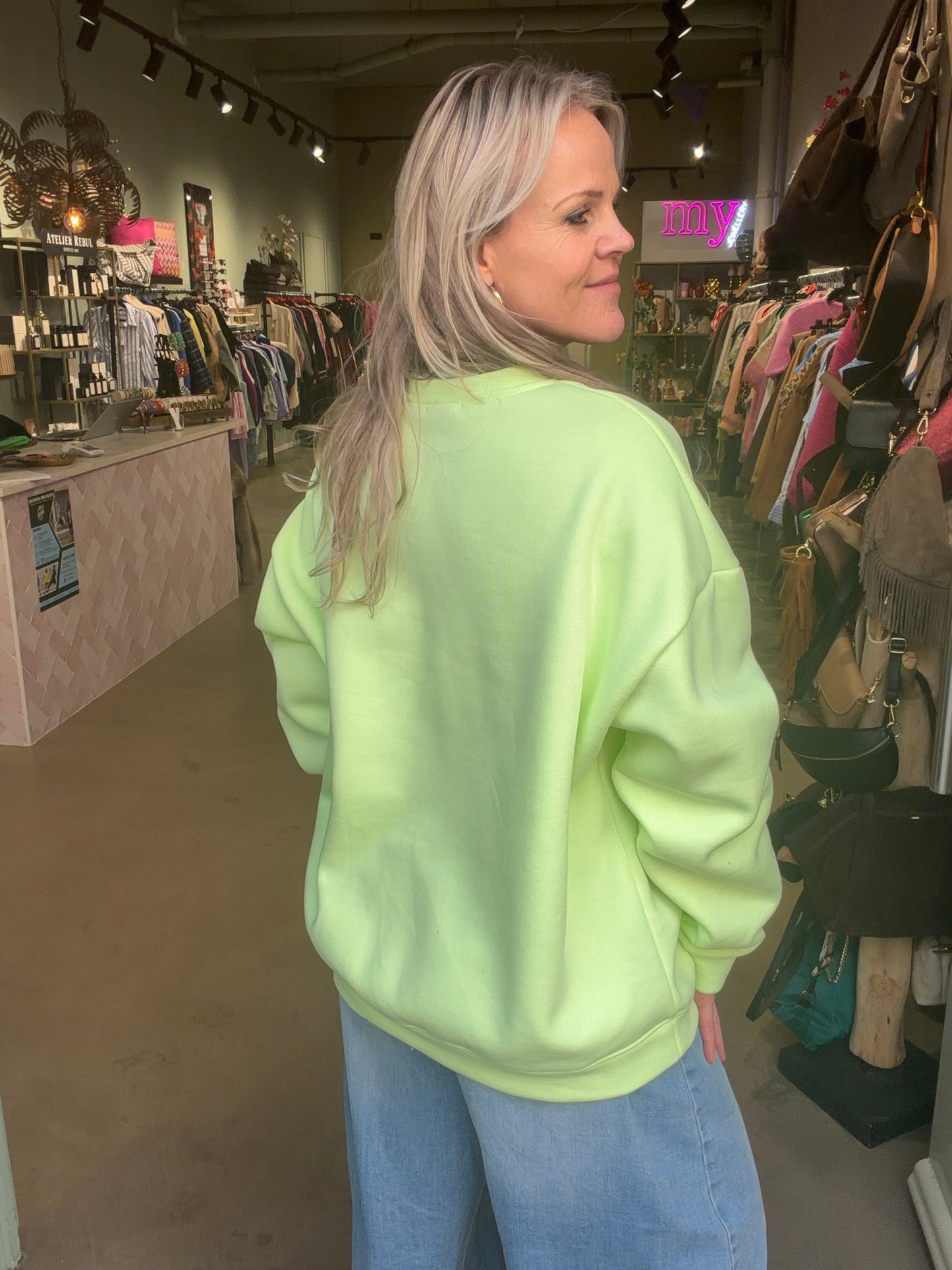 California sweater neon lime