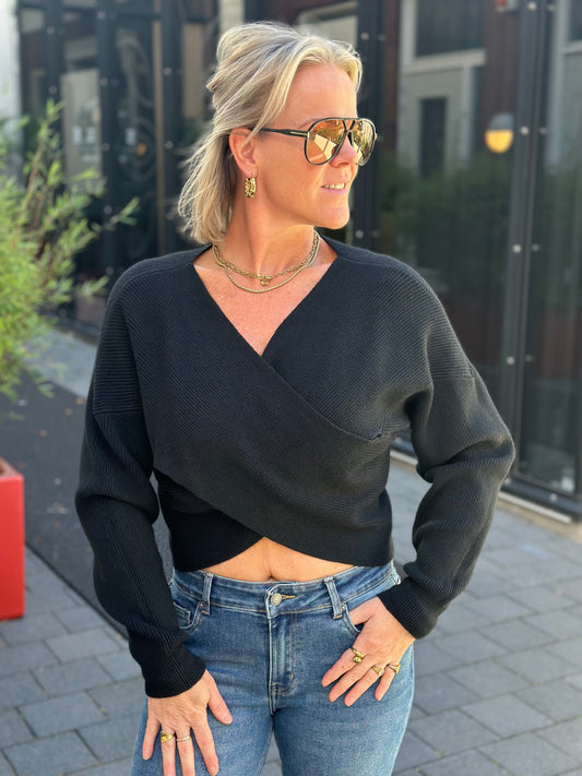 Soft Cropped cross trui zwart