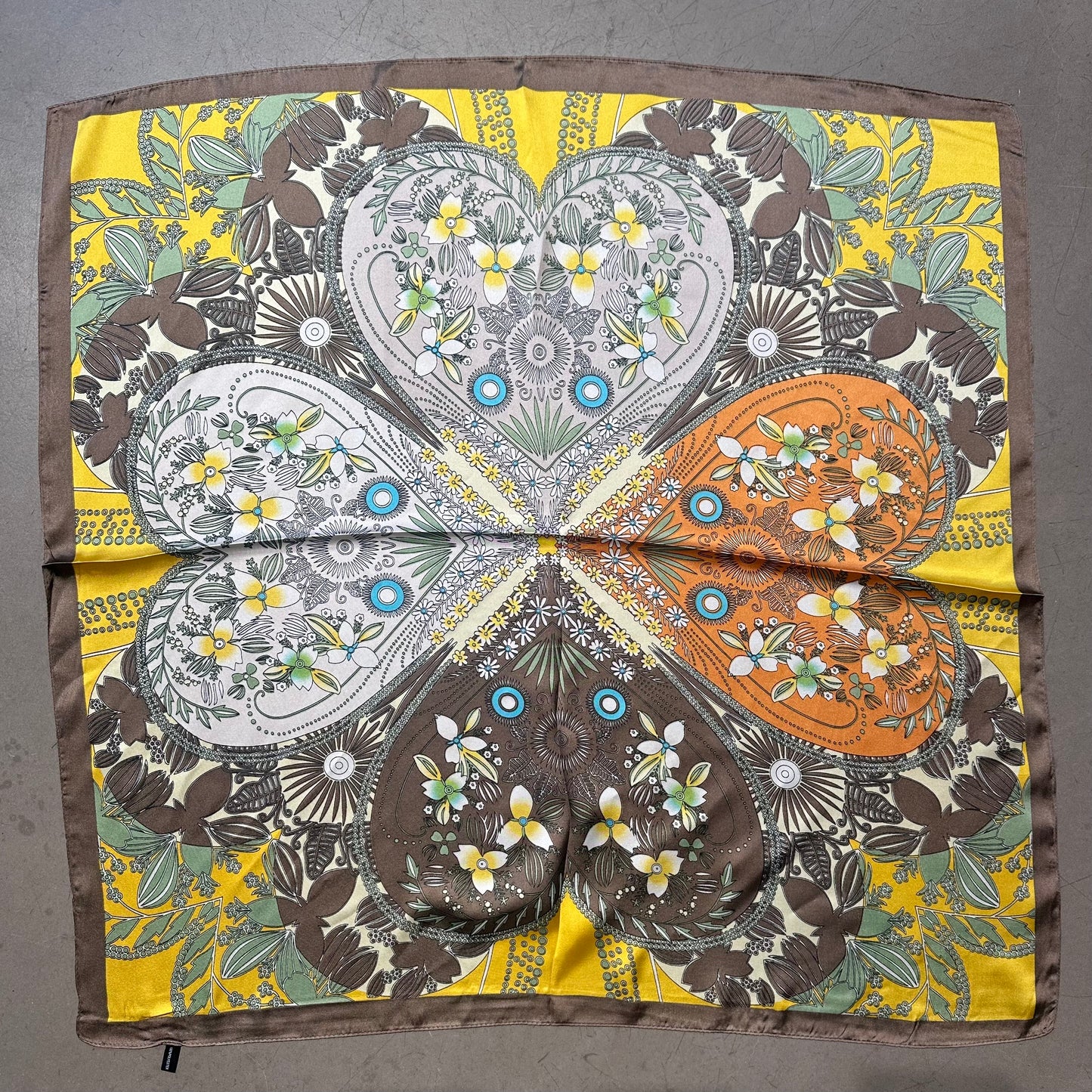 Silk sjaal bruin