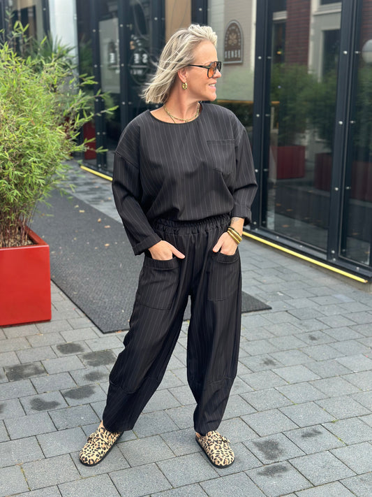 Tweedelige krijtstreep set broek en top zwart