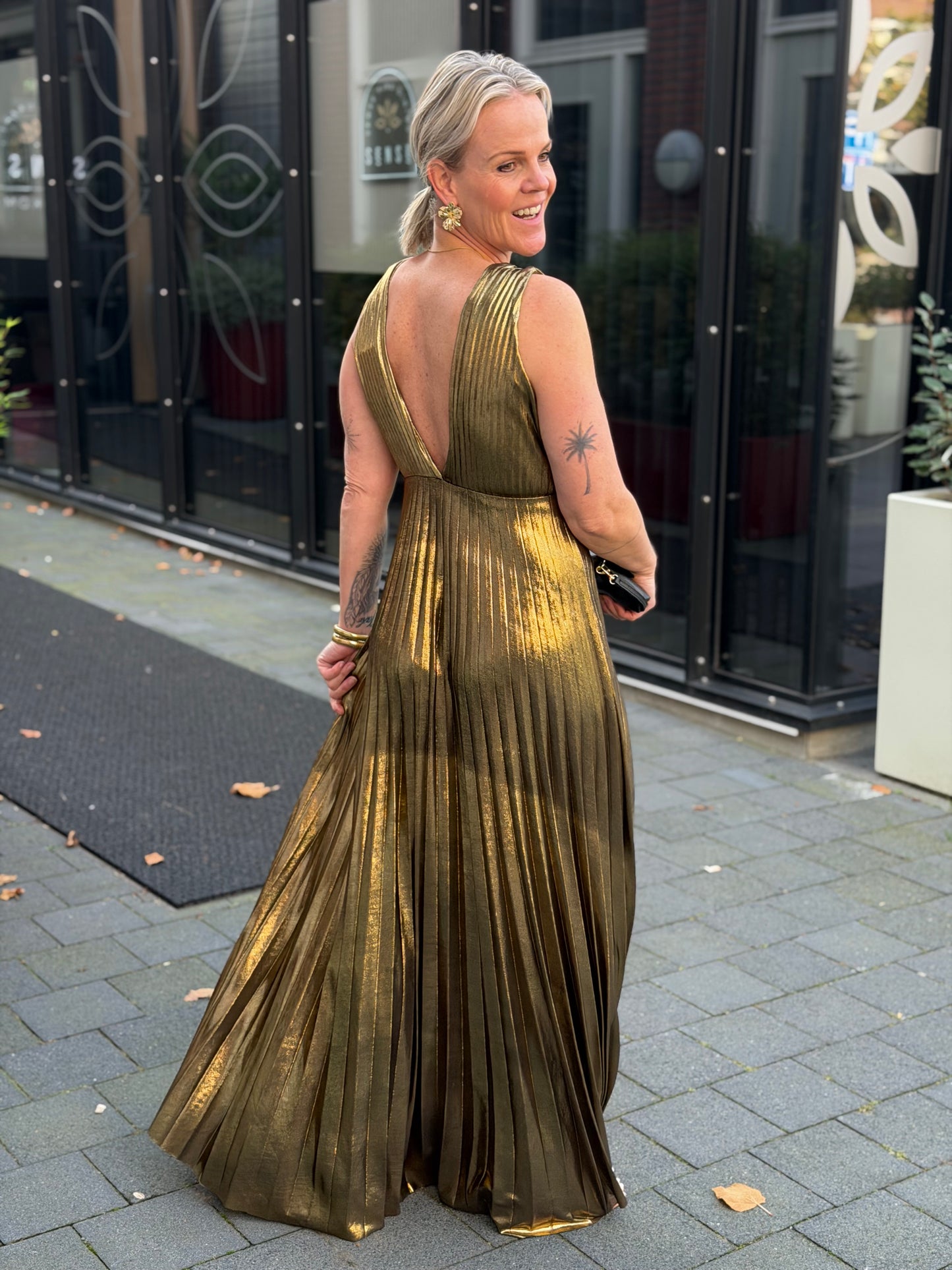 Glam plissé dress goud