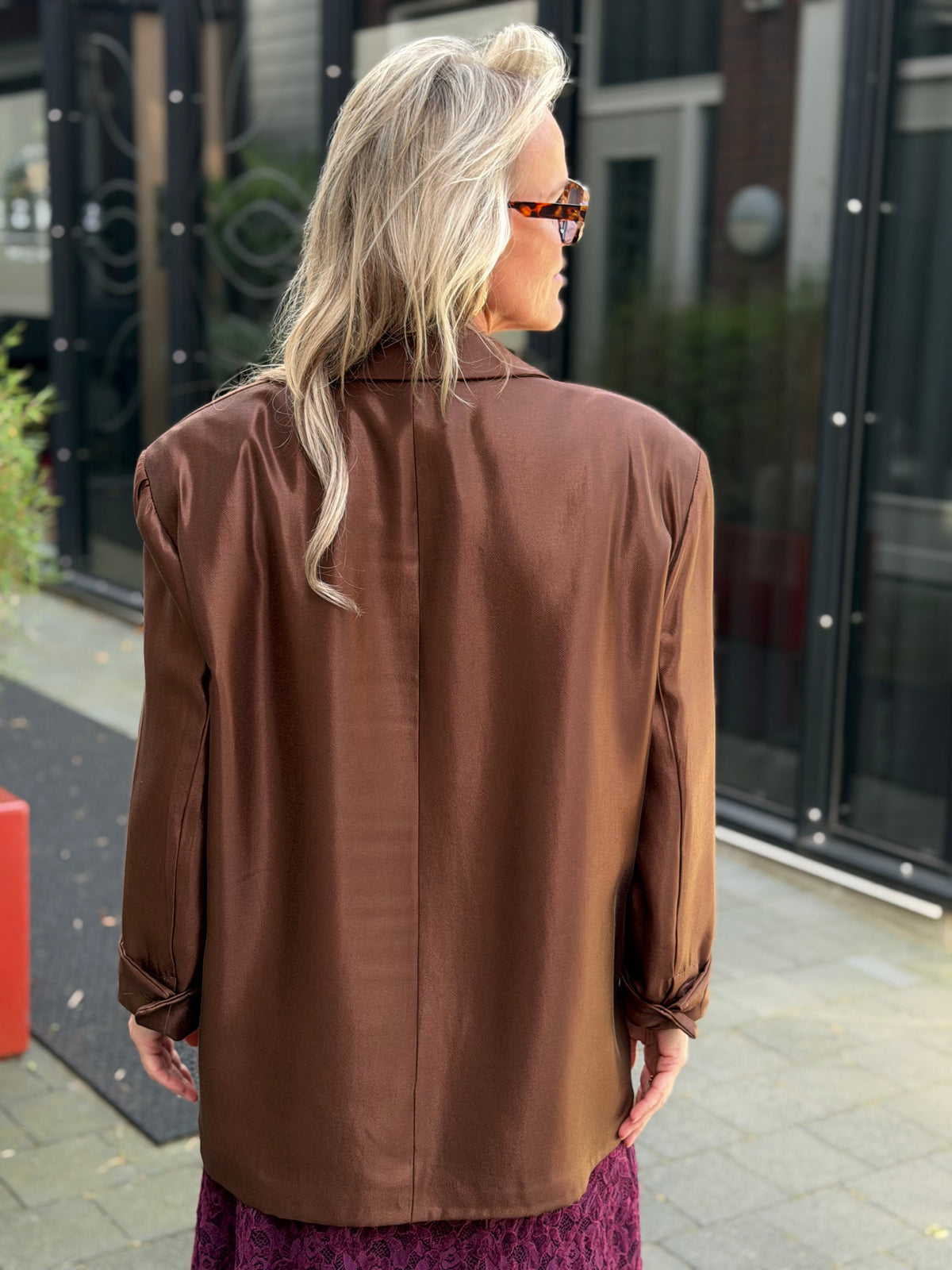 Oversized glanzende blazer bruin