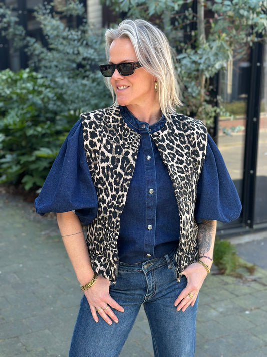 leopard gillet