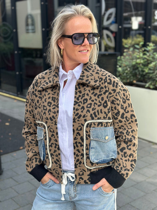 Leopard vest met jeans pockets