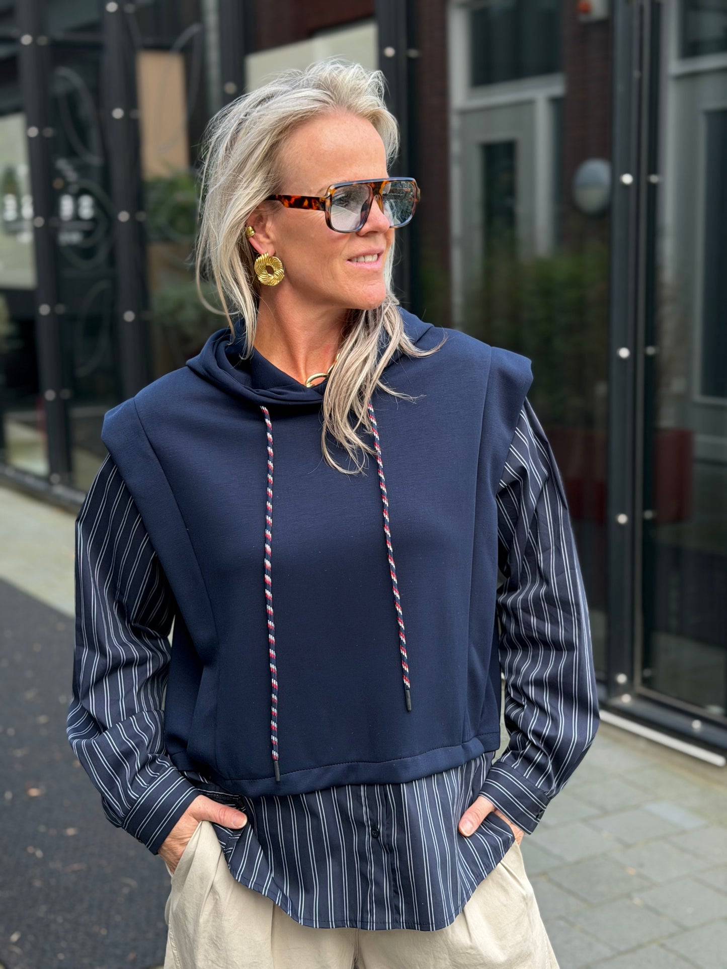 Hoodie sweater with blouse Navy