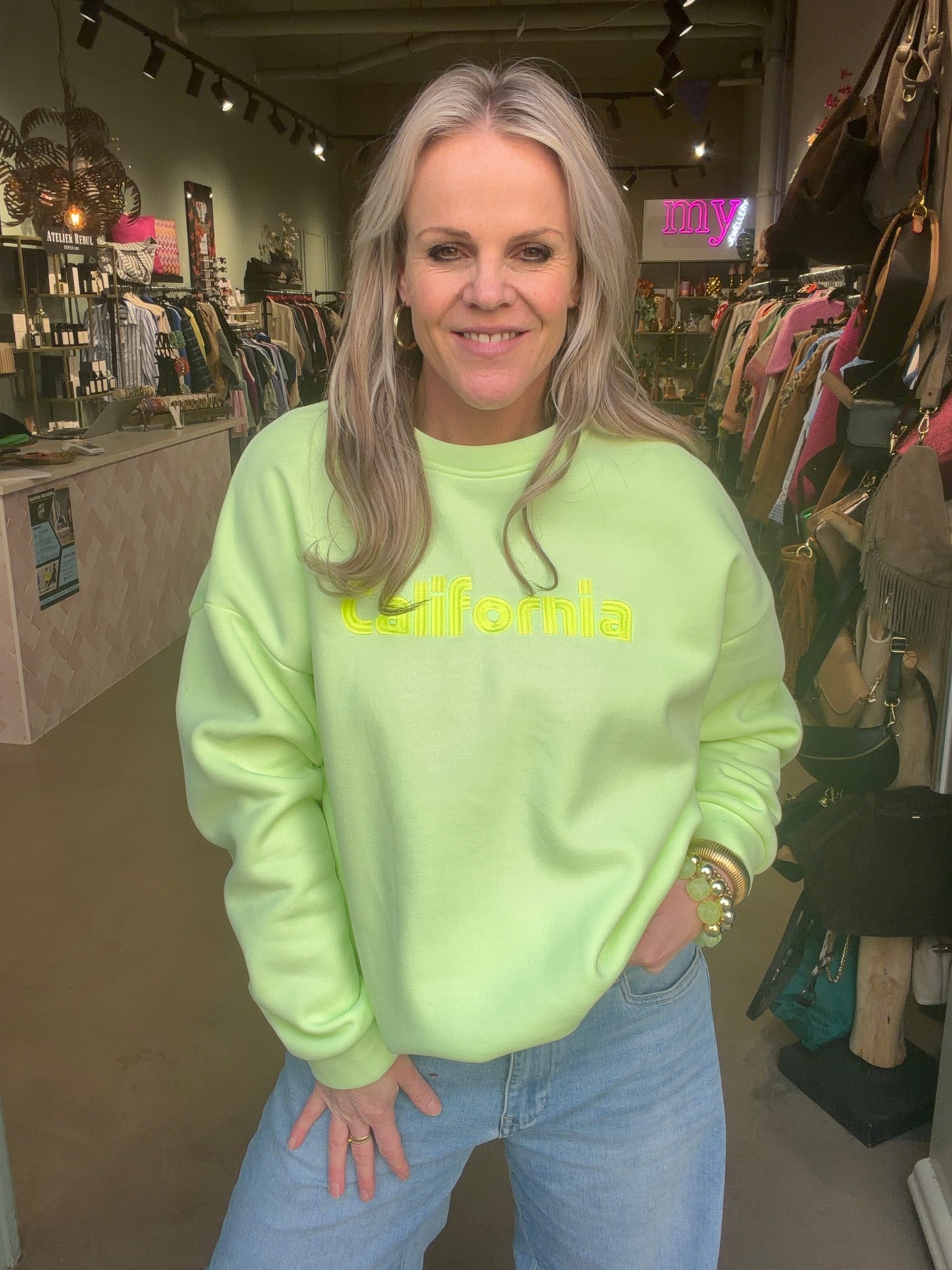 California sweater neon lime