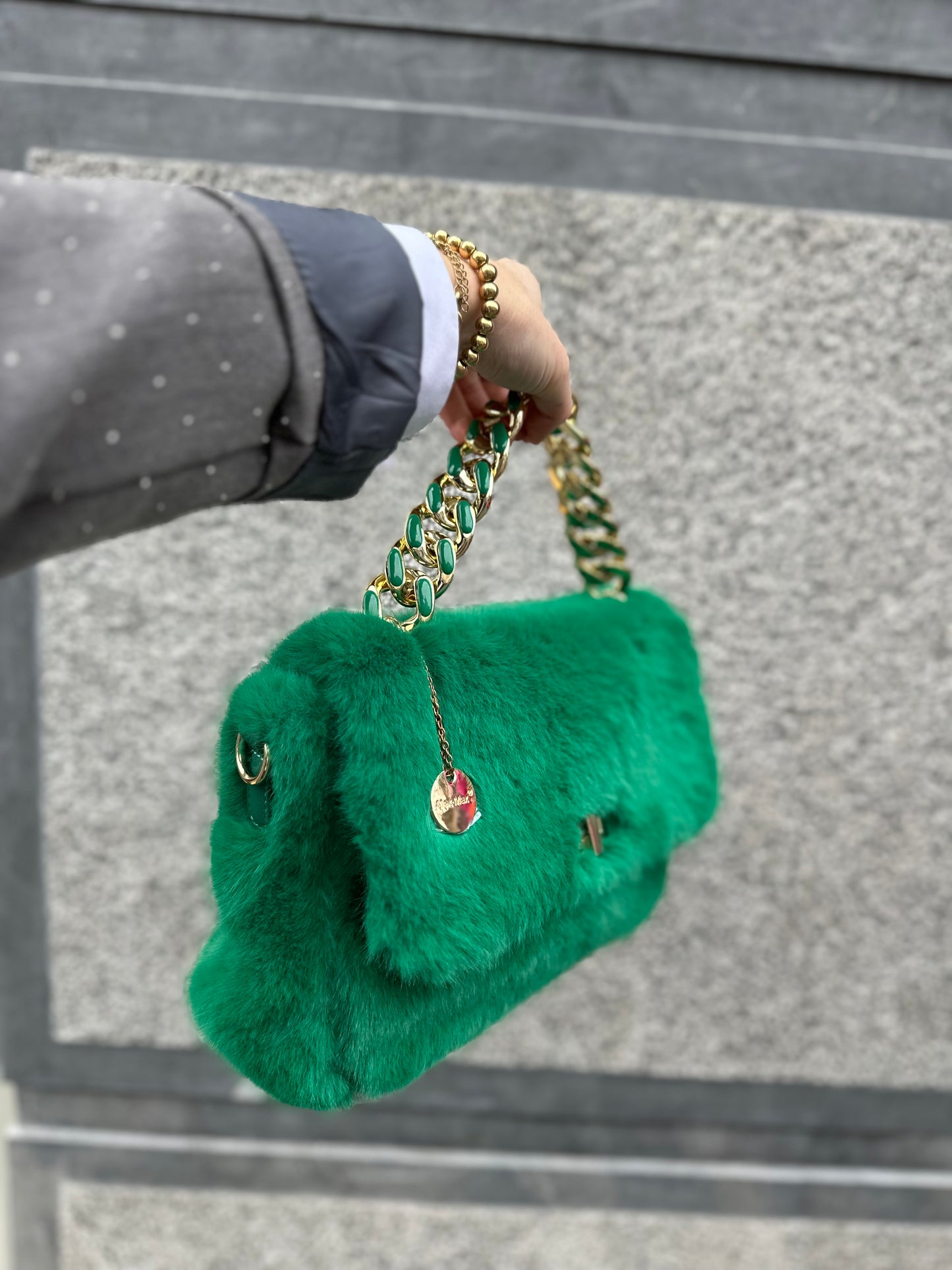 Furry bag groen