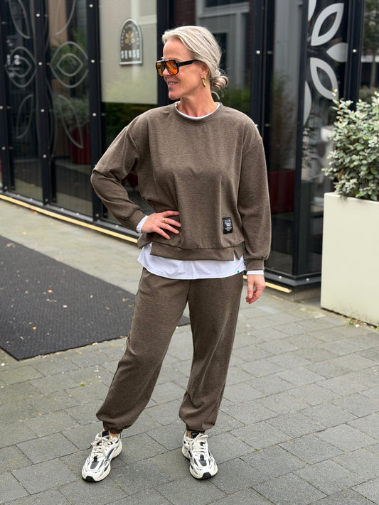 Tweedelig sweat pak bruin
