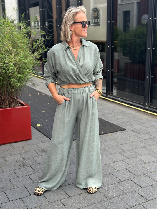Tweedelige set broek en top soft green/grey